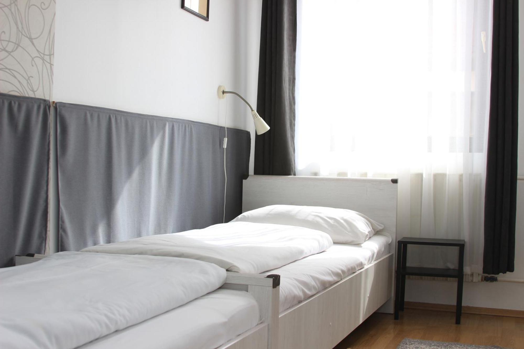 에게르 Eden Panzio B&B 외부 사진