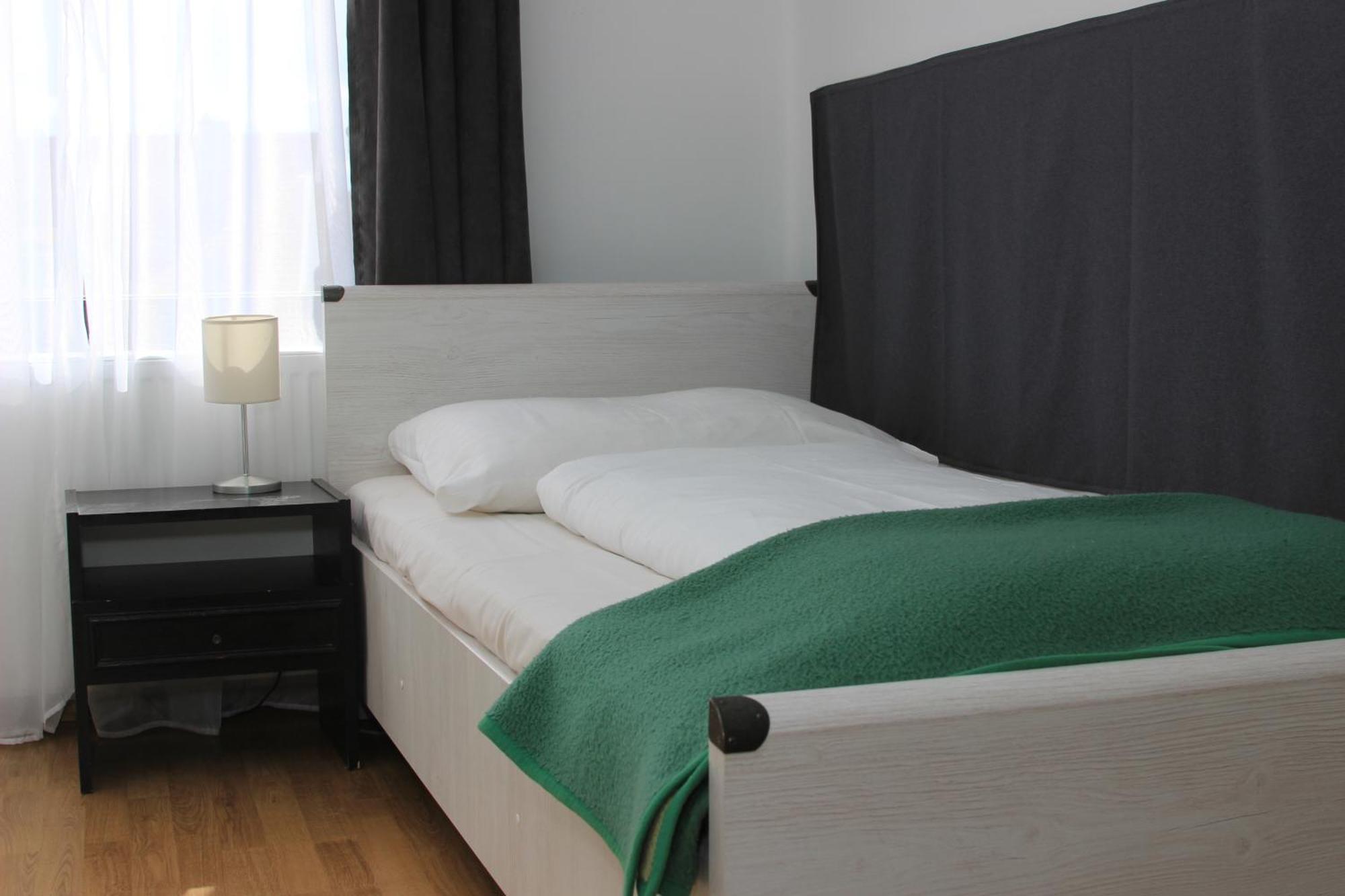 에게르 Eden Panzio B&B 외부 사진