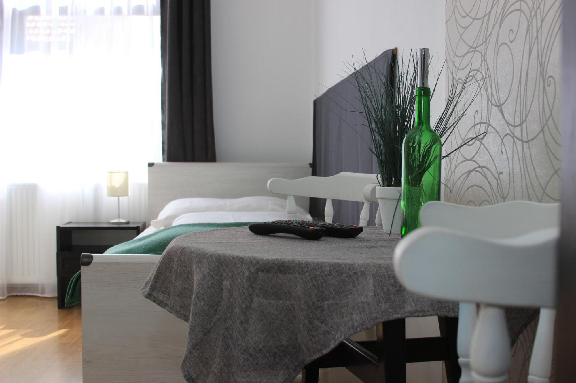 에게르 Eden Panzio B&B 외부 사진