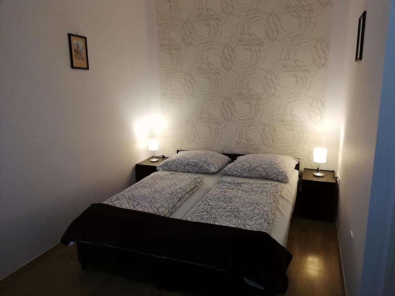 에게르 Eden Panzio B&B 외부 사진